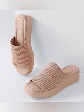 Leevar Women's Pink Platform Wedge Sandals size 10
